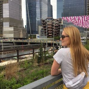 Meet your Posher, Vanessa